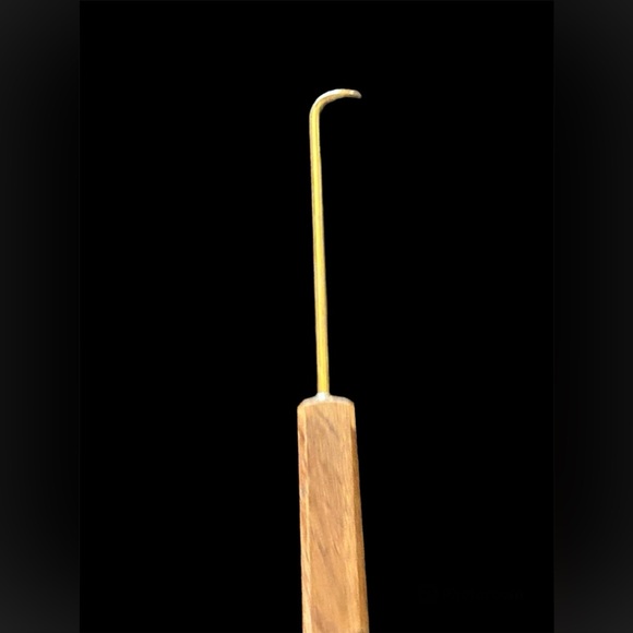 The Charleston Hooker BBQ Meat Turning Tool - Picture 4 of 4